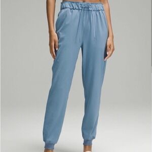 lululemon Sz 10 Stretch High-Rise Jogger Luxtreme Athletic‎ Staple Yoga Workout